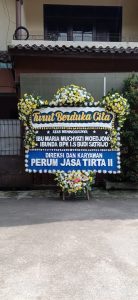 Anda tinggal memesan rangkaian bunga sesuai acara yang akan diadakan baik untuk keperluan pribadi maupun ingin Anda kirimkan kepada orang lain.