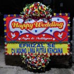 Di sini Anda juga bisa order karangan bunga dengan anggaran menyesuaikan ketersediaan dana. Kalau pilih rangkaian bunga segar, florist hanya menggunakan bunga yang benar-benar fresh, dan untuk rangkaian bunga artificial juga menggunakan bahan berkualitas, ini biasanya bunga kain.